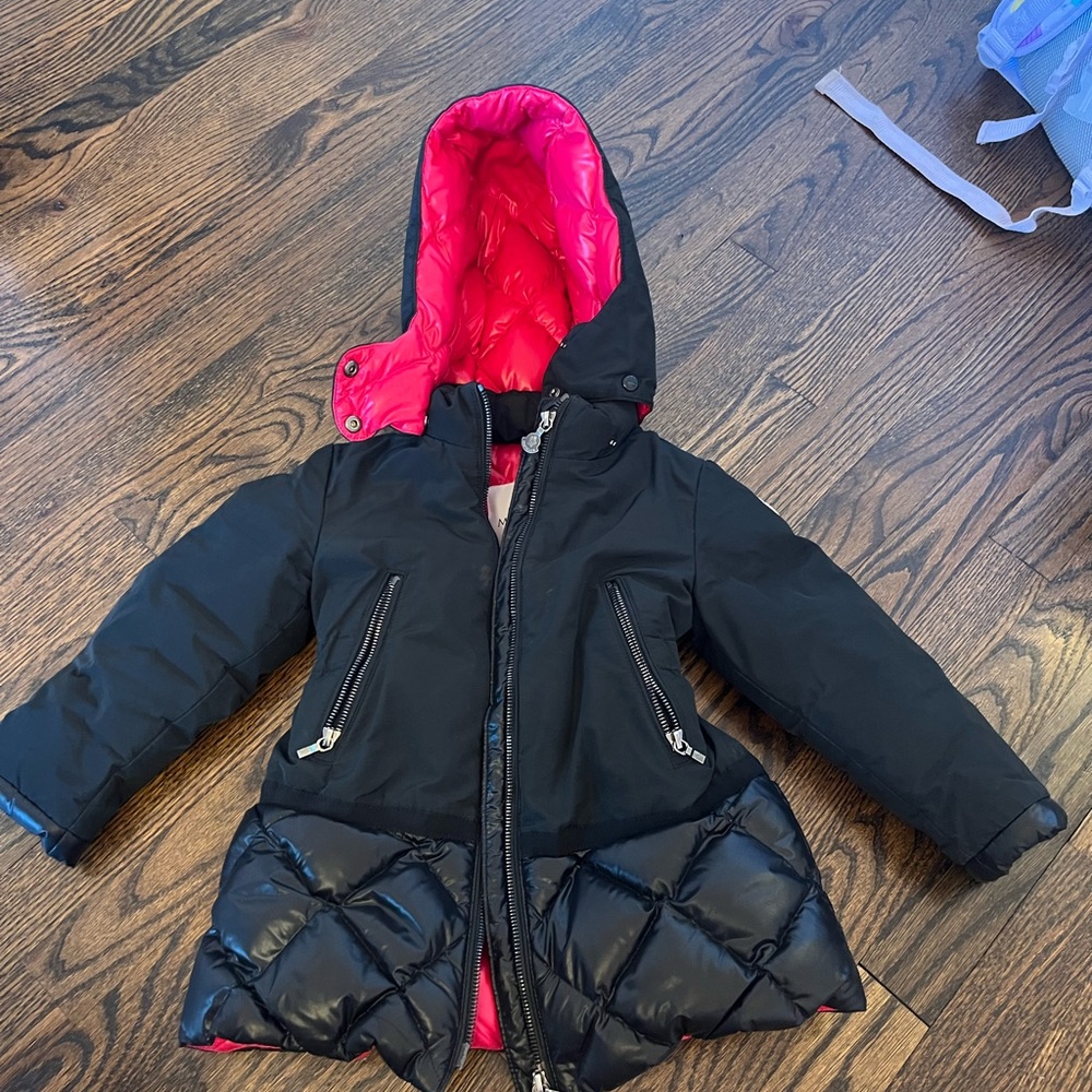Moncler Down jacket sz 4